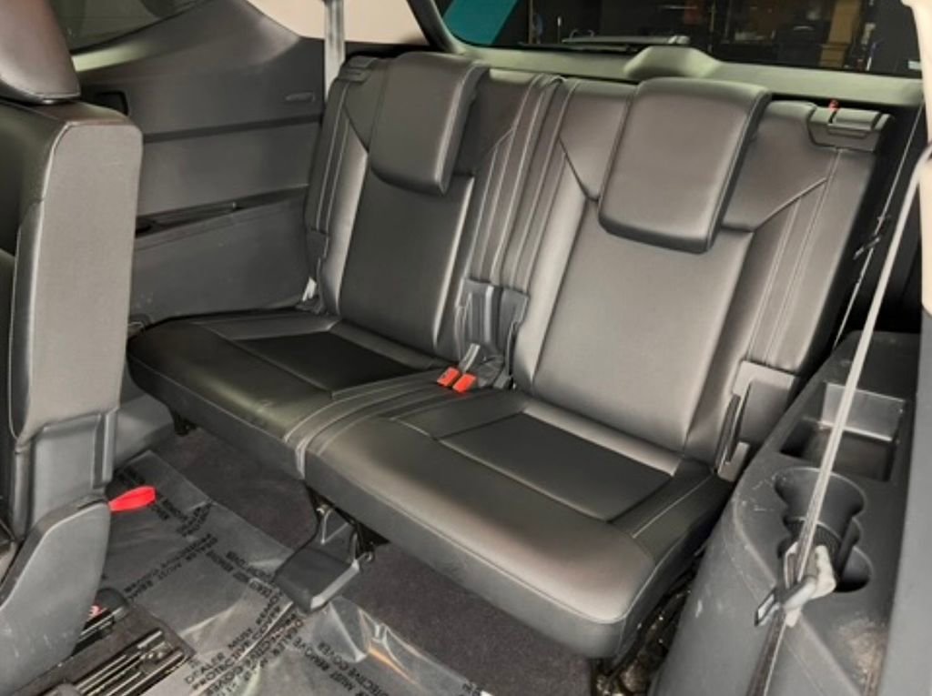 Used 2018 Volkswagen Atlas SEL AWD/4WD image 18