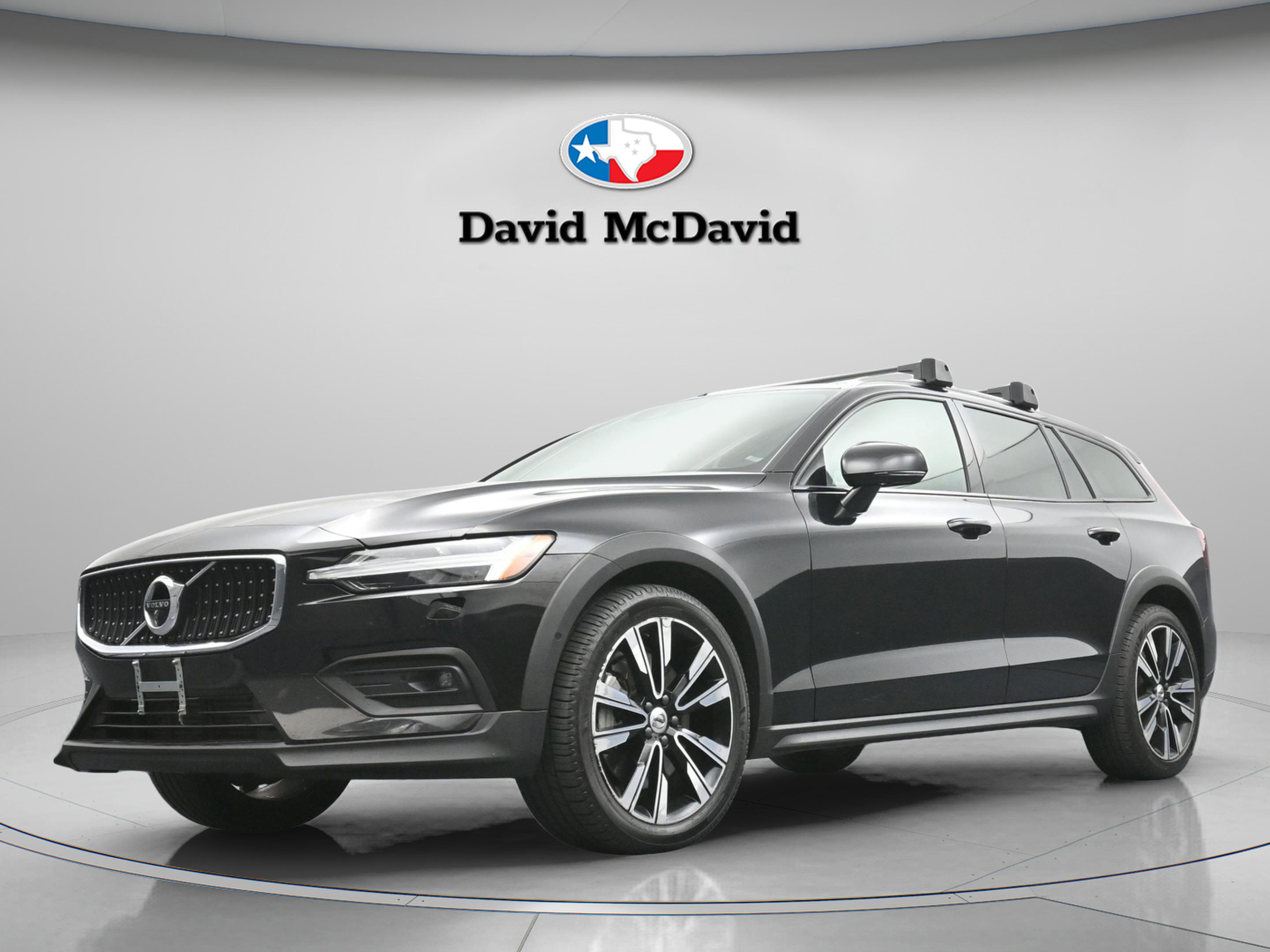 Used 2020 Volvo V60 T5 Cross Country w/ Protection Package image 5