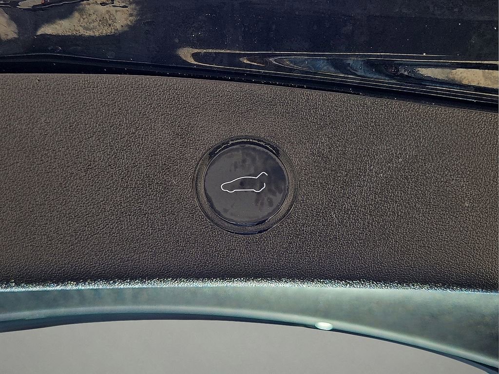 Used 2021 Tesla Model 3 Standard Range Plus image 6