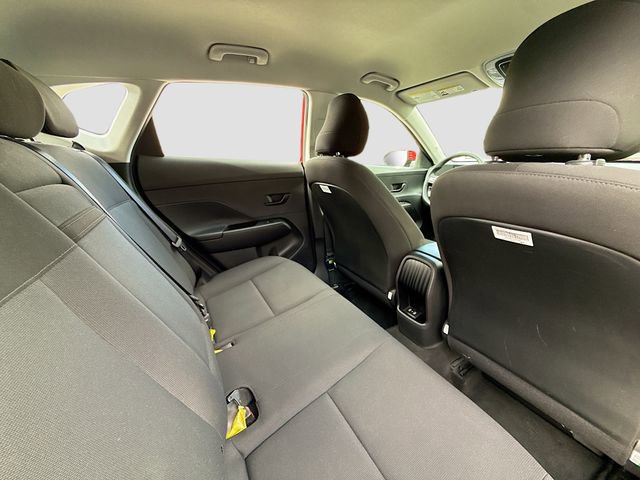 Certified 2025 Hyundai Kona SE image 25