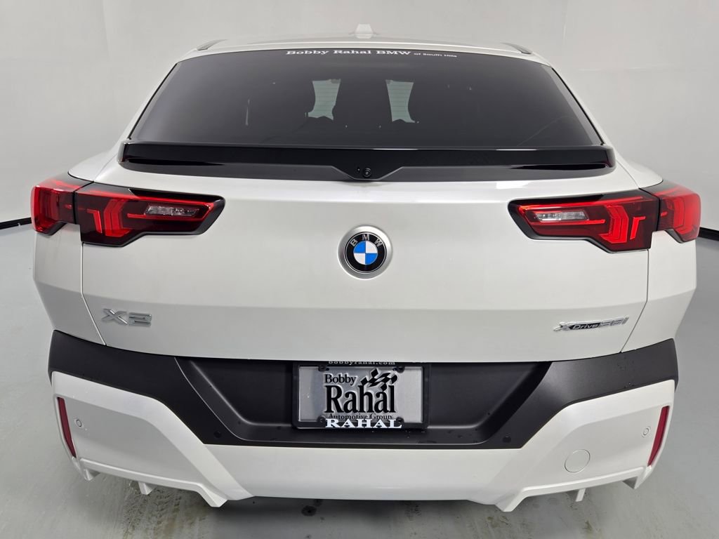 Certified 2025 BMW X2 xDrive28i w/ Convenience Package image 5