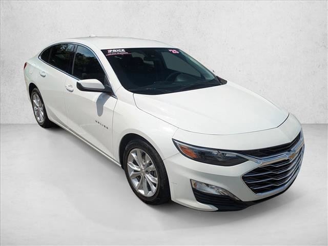 Used 2025 Chevrolet Malibu LT FWD image 3