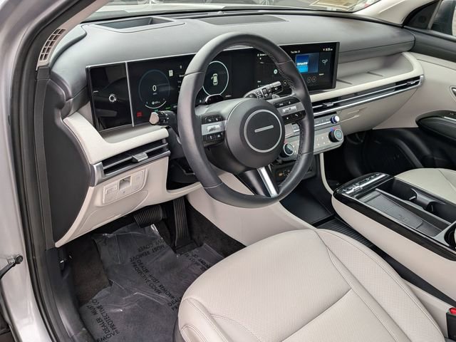 Used 2025 Hyundai Tucson Limited image 13