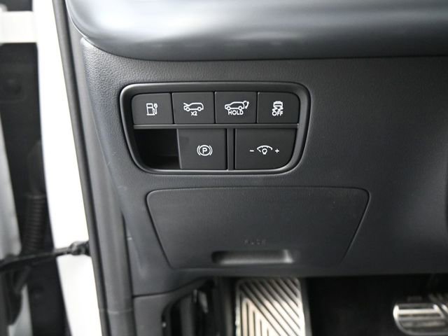 New 2026 Hyundai Ioniq 9 Calligraphy image 17