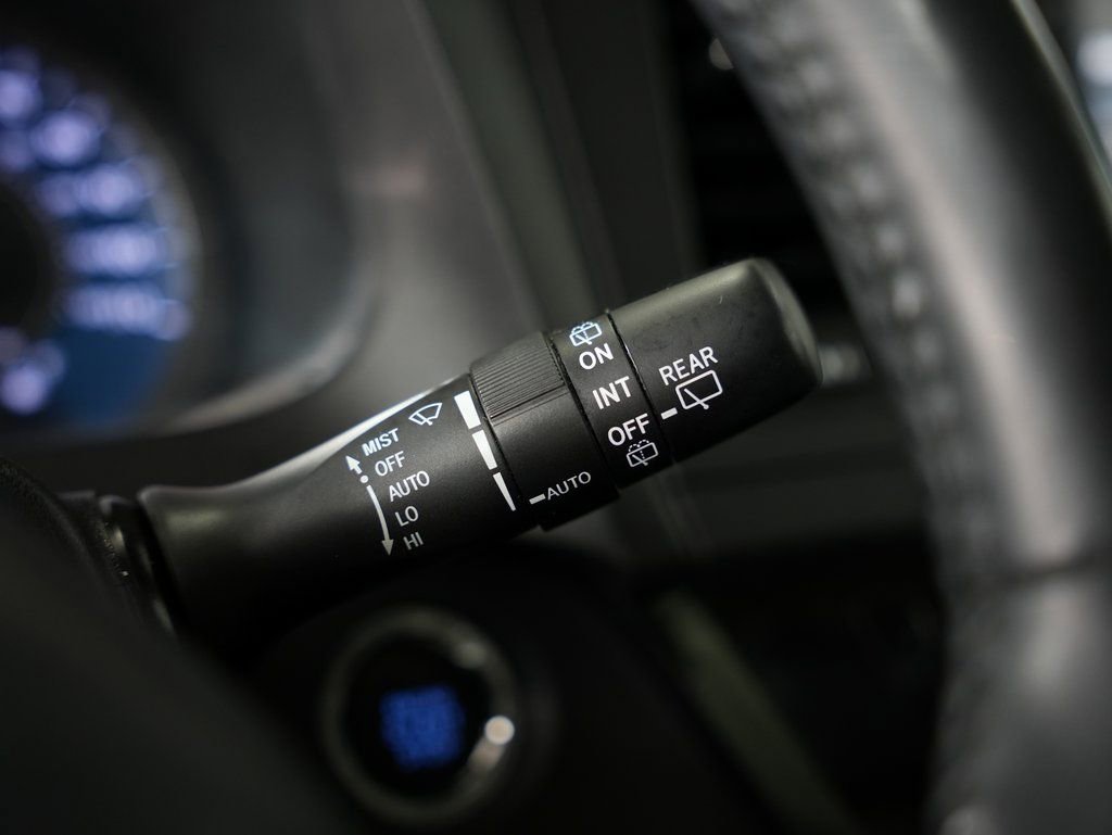 Used 2019 Toyota Sienna Limited Premium image 15