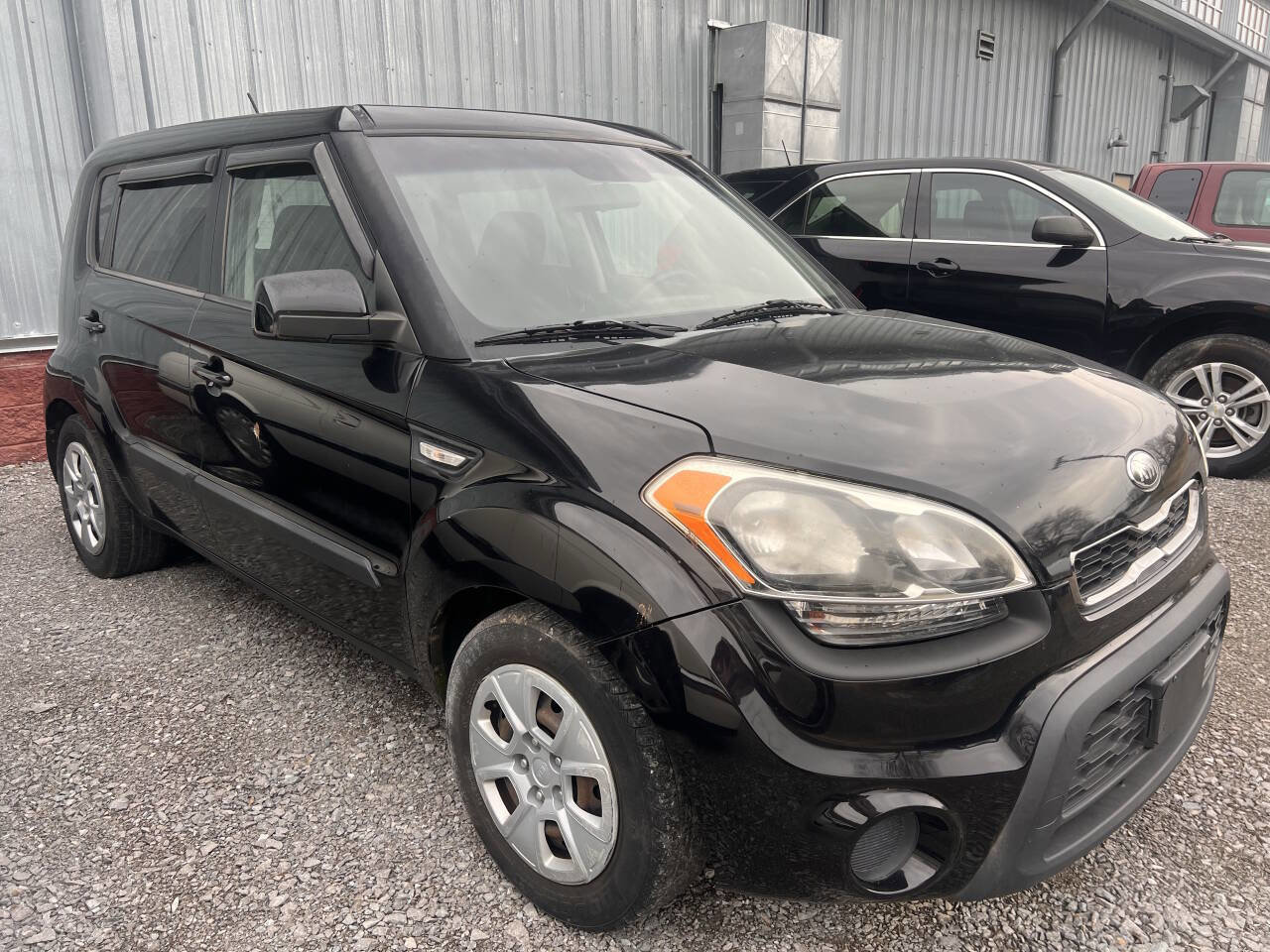 Used 2013 Kia Soul image 2