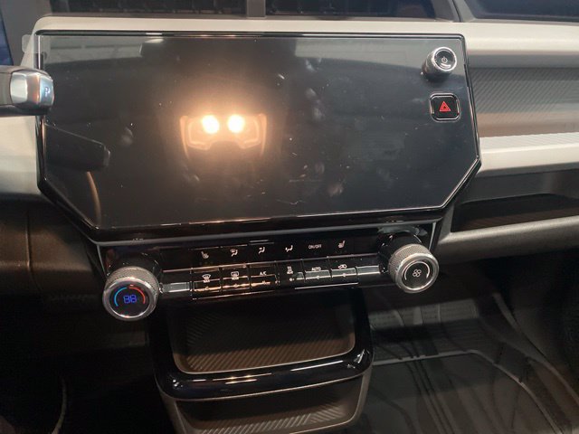New 2027 Chevrolet Bolt LT w/ Comfort Package FWD image 16