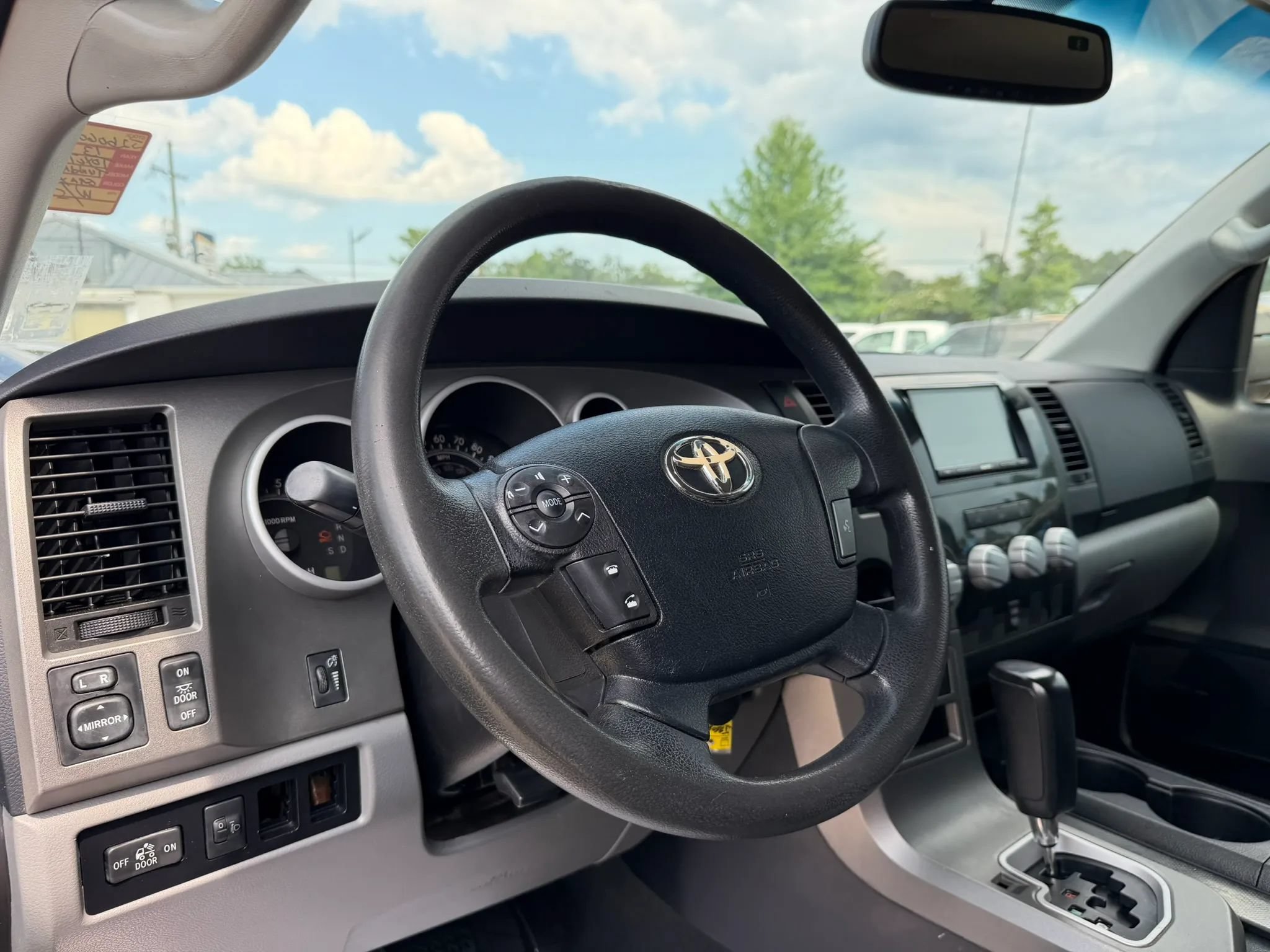 Used 2013 Toyota Tundra 2WD CrewMax w/ Tow Pkg image 10