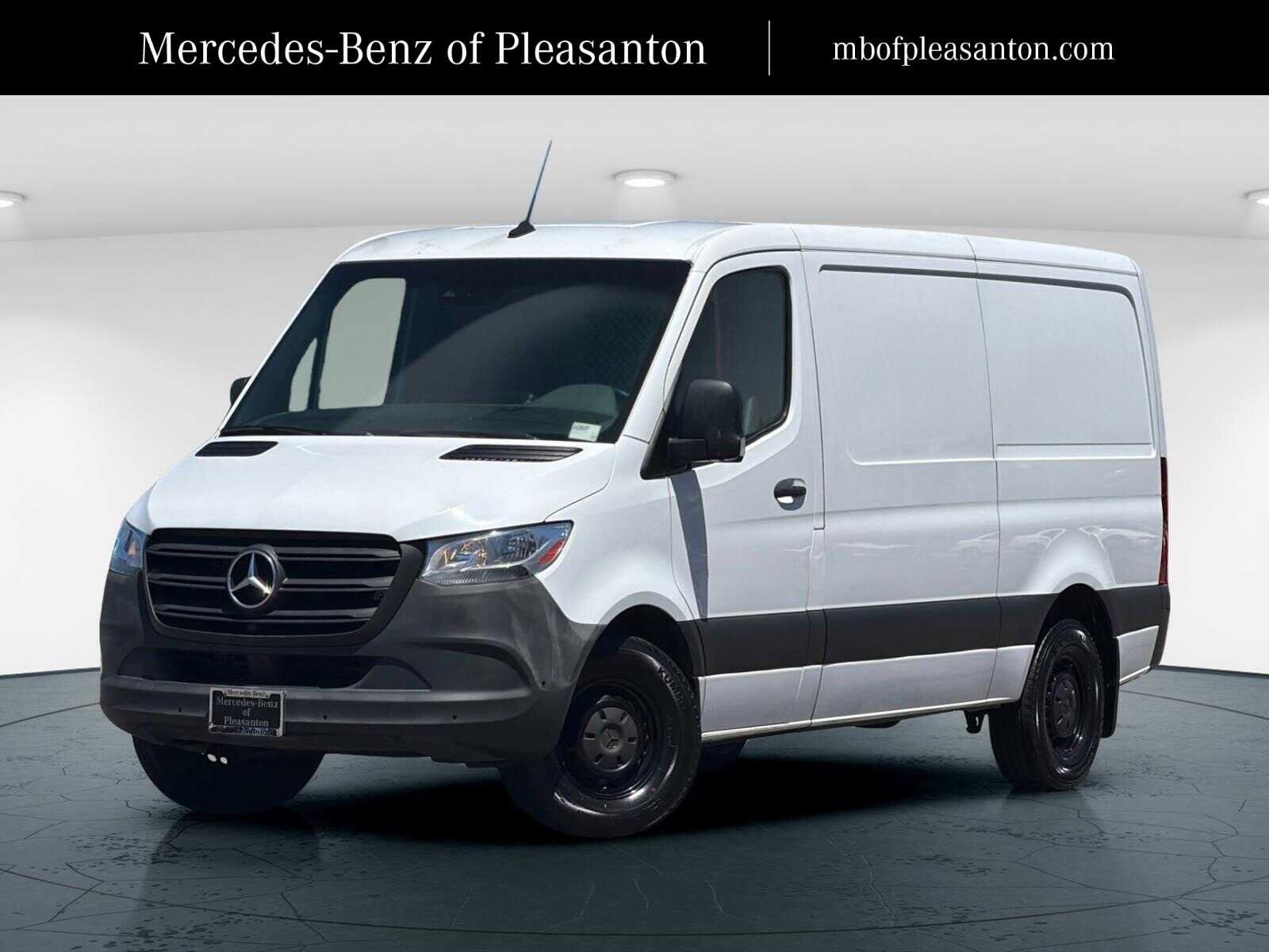 Used 2021 Mercedes-Benz Sprinter 2500 image 1