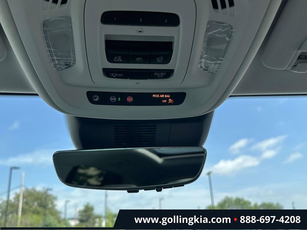 Used 2024 Buick Envision Avenir AWD/4WD image 34