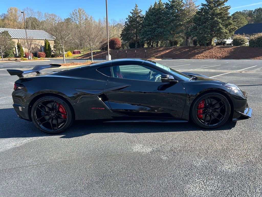 New 2026 Chevrolet Corvette Z06 w/ Z07 Performance Package image 24