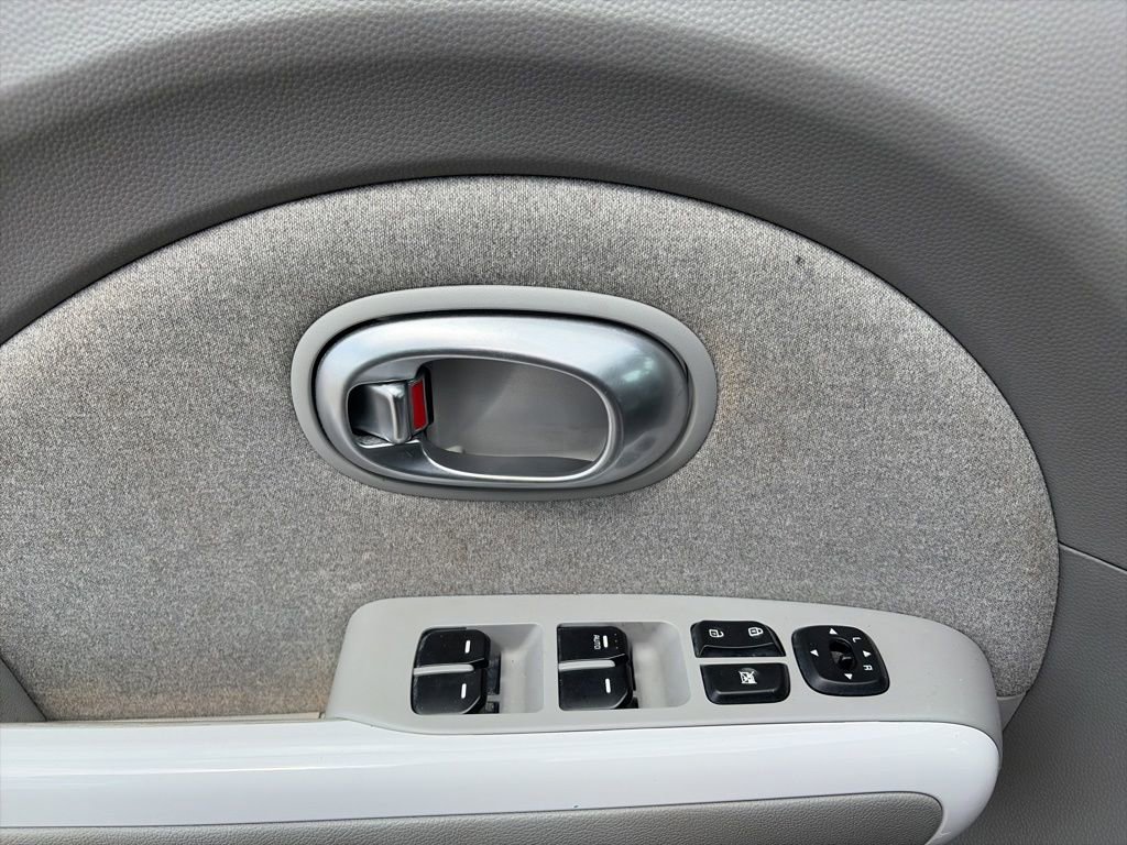 Used 2017 Kia Soul EV FWD image 19