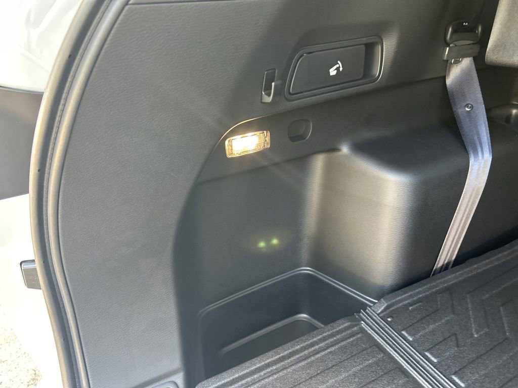 New 2025 Mitsubishi Outlander Trail Edition image 43