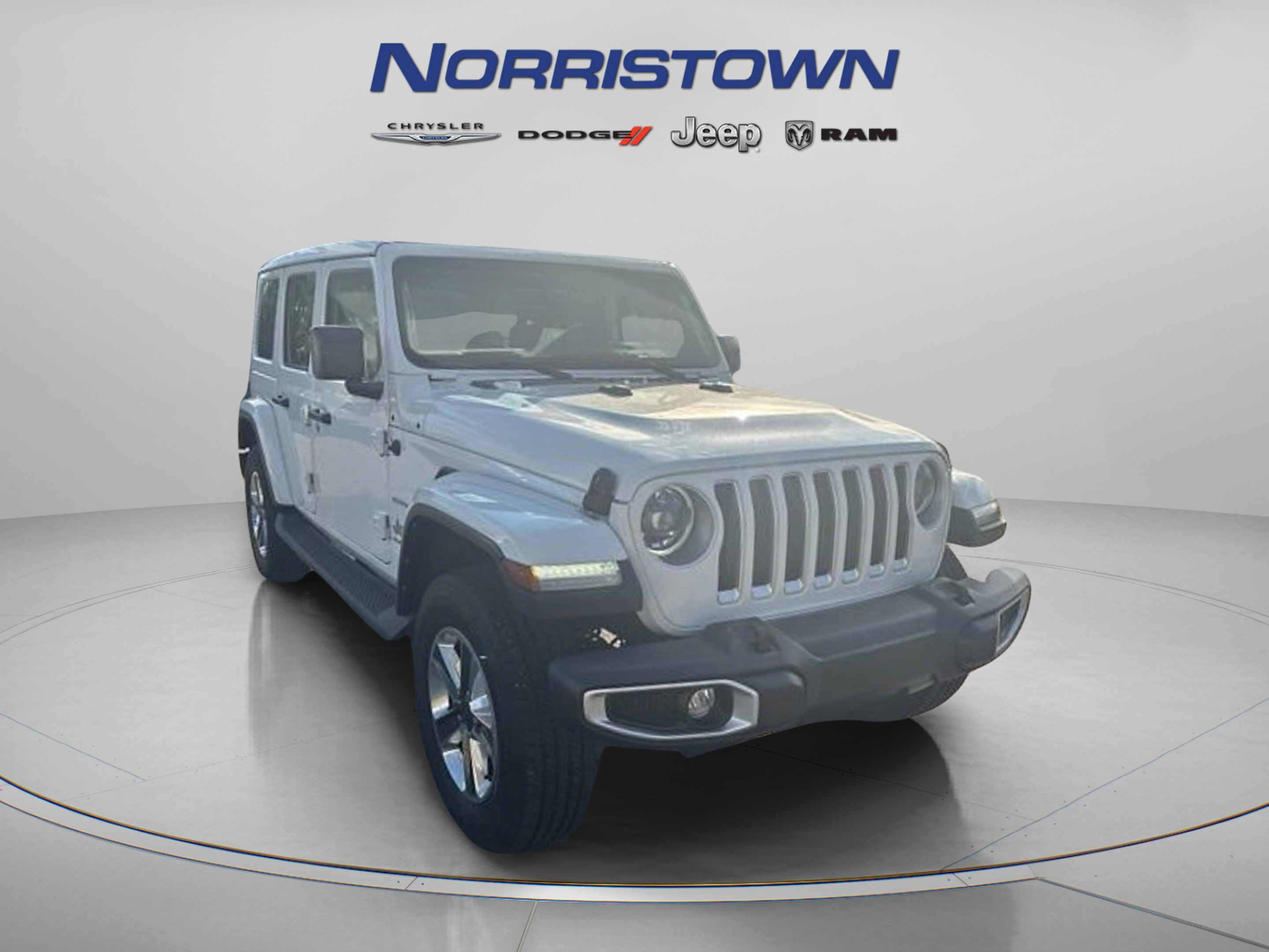 Used 2023 Jeep Wrangler Unlimited Sahara w/ LED Lighting Group AWD/4WD image 2