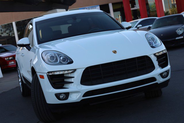 Used 2016 Porsche Macan S image 2