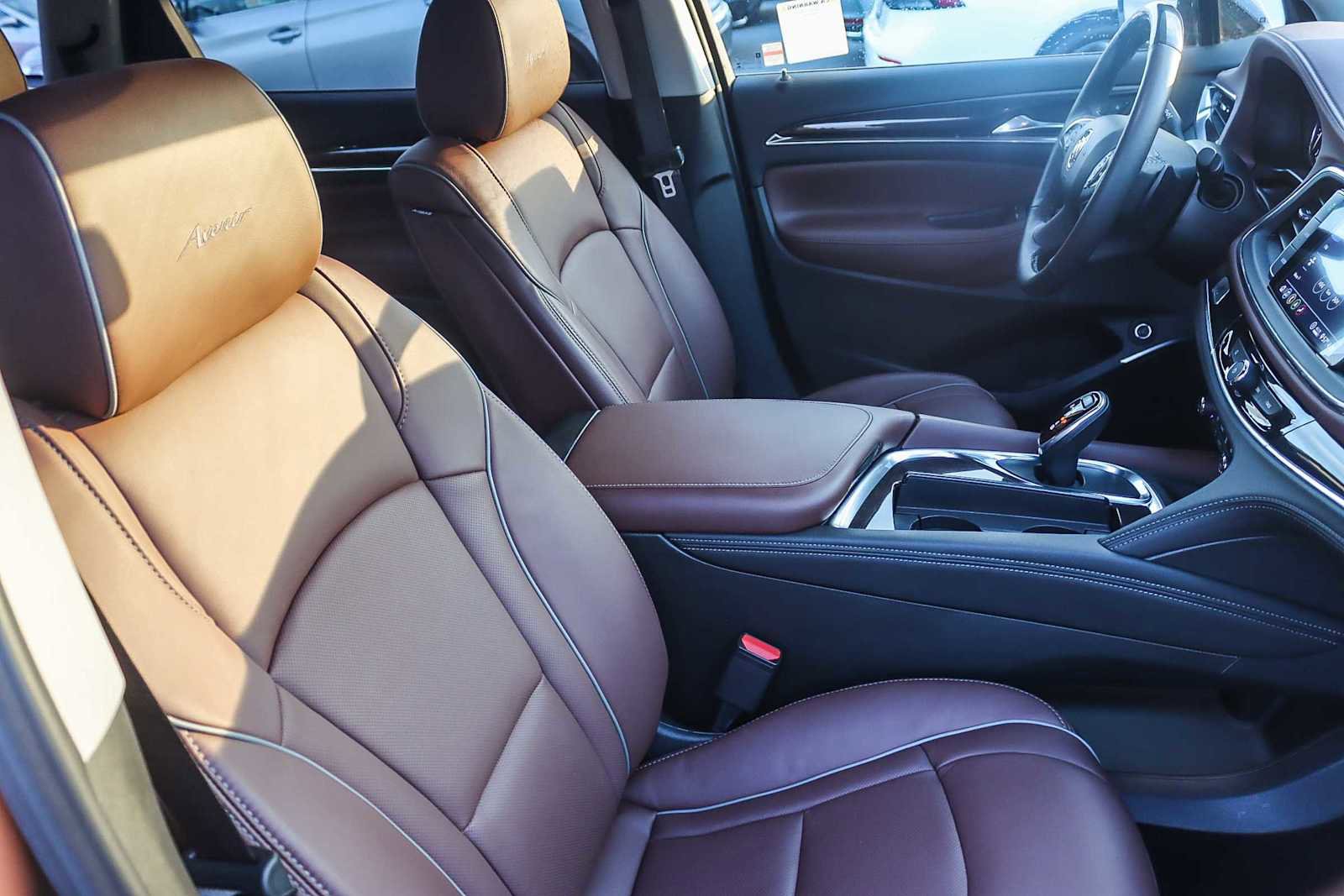 Used 2021 Buick Enclave Avenir w/ Avenir Technology Package image 14