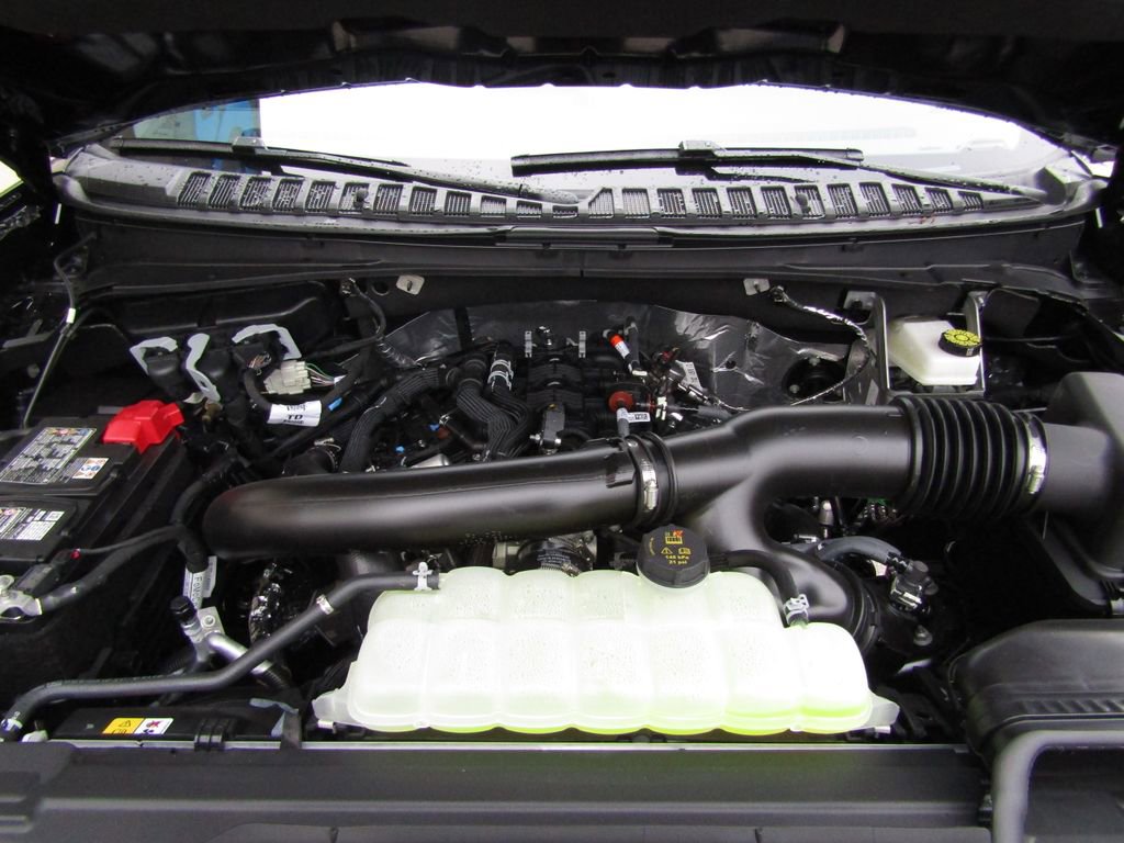 New 2025 Ford Expedition Max Platinum w/ Stealth Performance Package image 35