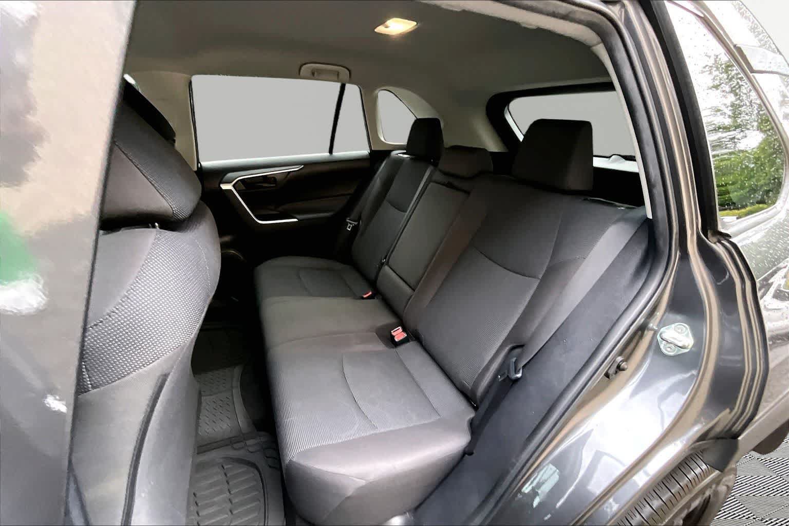 Certified 2023 Toyota RAV4 LE FWD image 21