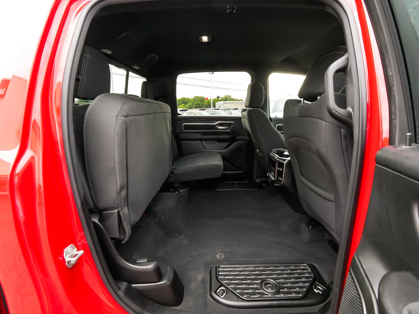 Used 2025 RAM 1500 Big Horn AWD/4WD image 39