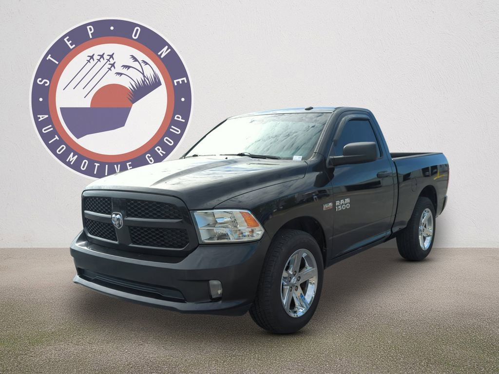 Used 2015 RAM 1500 Express RWD image 34