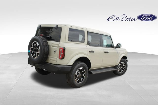 New 2026 Ford Bronco Outer Banks AWD/4WD image 3