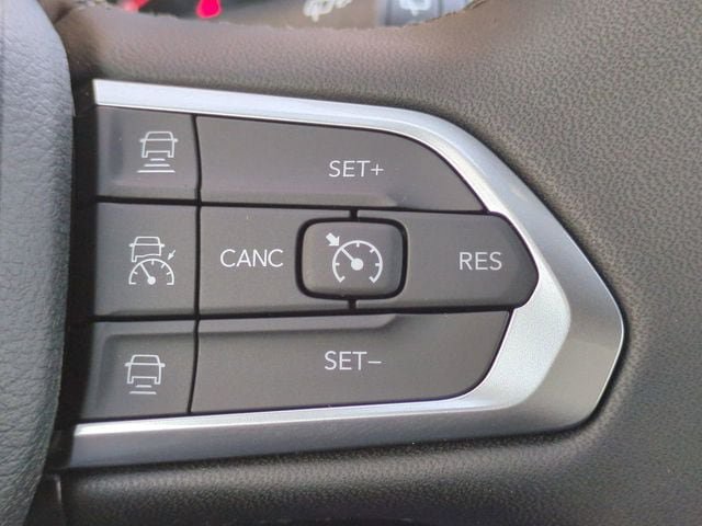 New 2026 Jeep Compass Limited AWD/4WD image 24