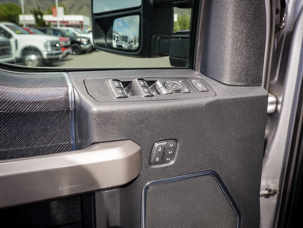Used 2021 Ford F250 Platinum w/ FX4 Off-Road Package AWD/4WD image 17
