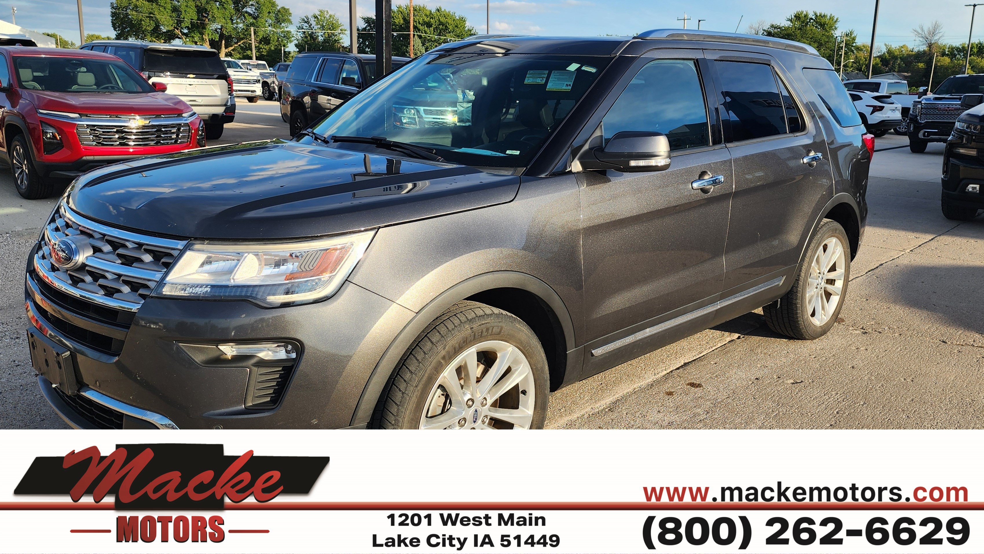 Used 2018 Ford Explorer Limited w/ Class II Trailer Tow Package AWD/4WD image 1