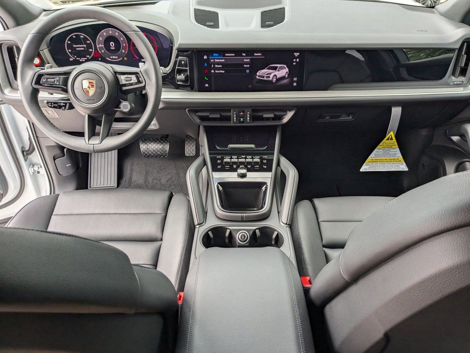 Certified 2025 Porsche Cayenne image 24