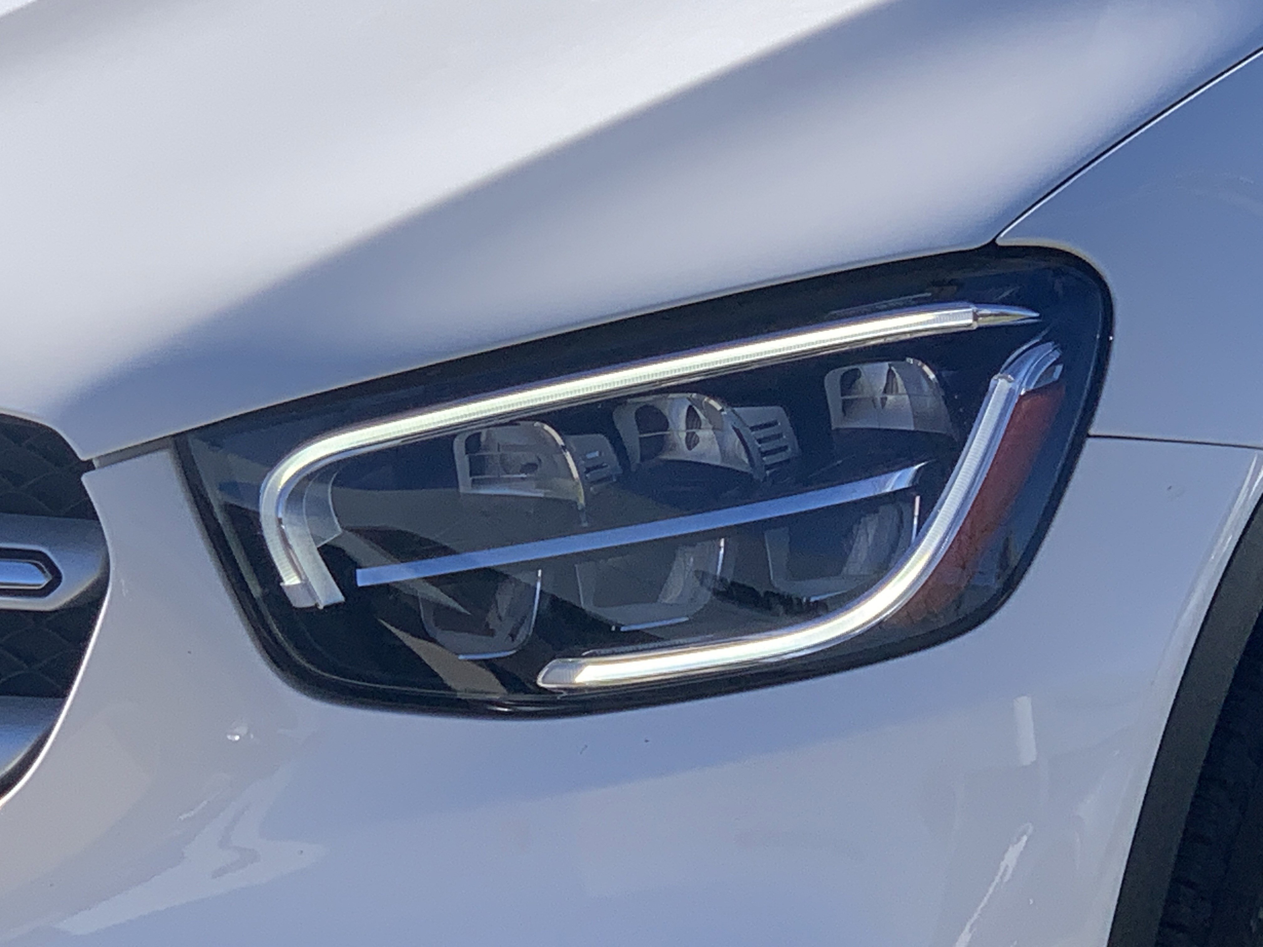 Used 2022 Mercedes-Benz GLC 300 4MATIC image 6