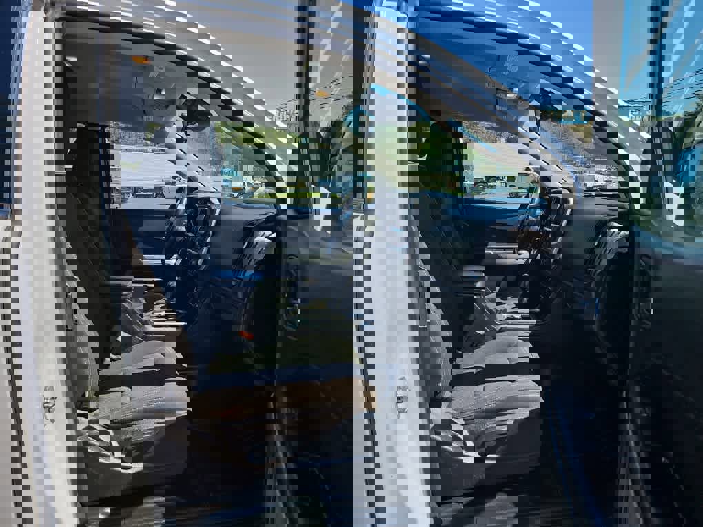 Used 2020 Chevrolet Colorado LT w/ Safety Package RWD image 19