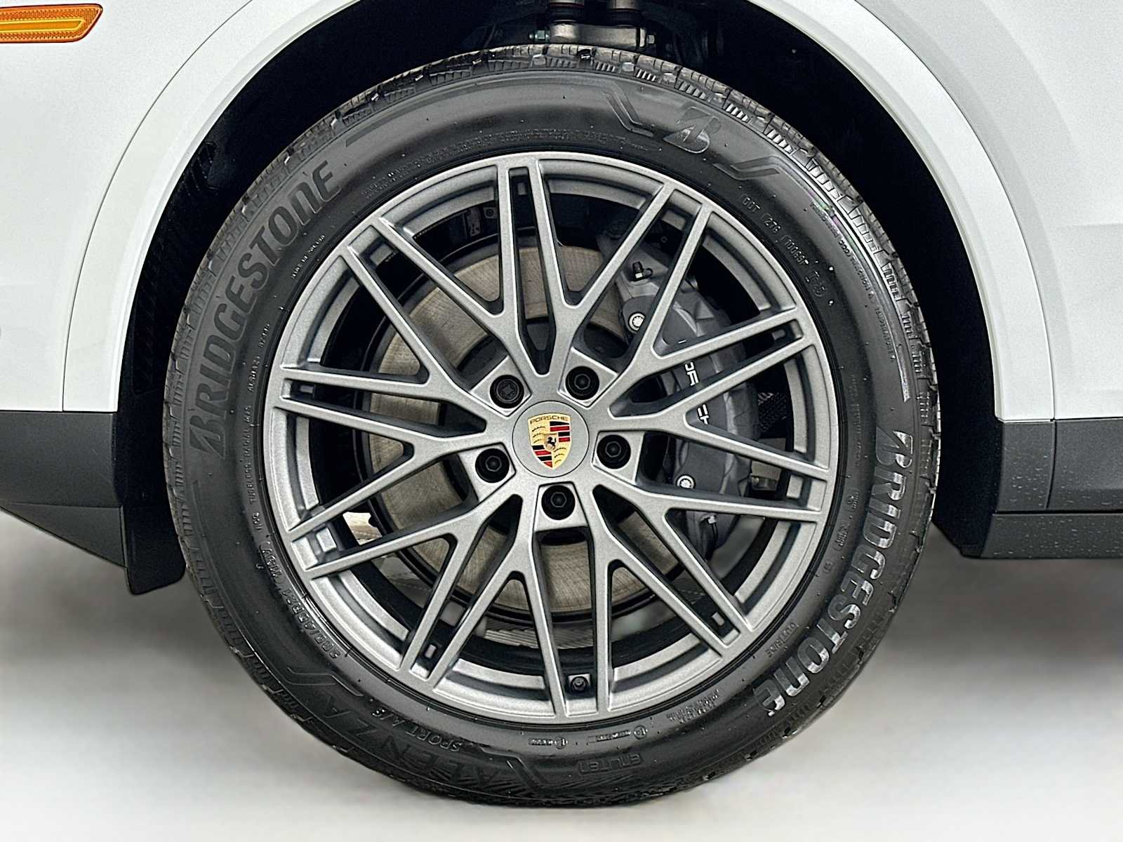 New 2026 Porsche Cayenne Coupe image 31