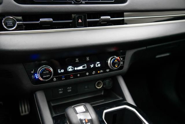 Used 2025 Mitsubishi Outlander SEL image 30