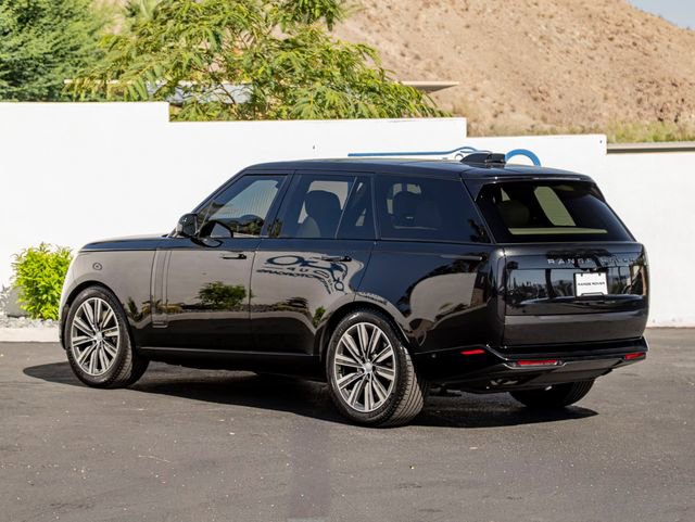 Certified 2024 Land Rover Range Rover Autobiography AWD/4WD image 9