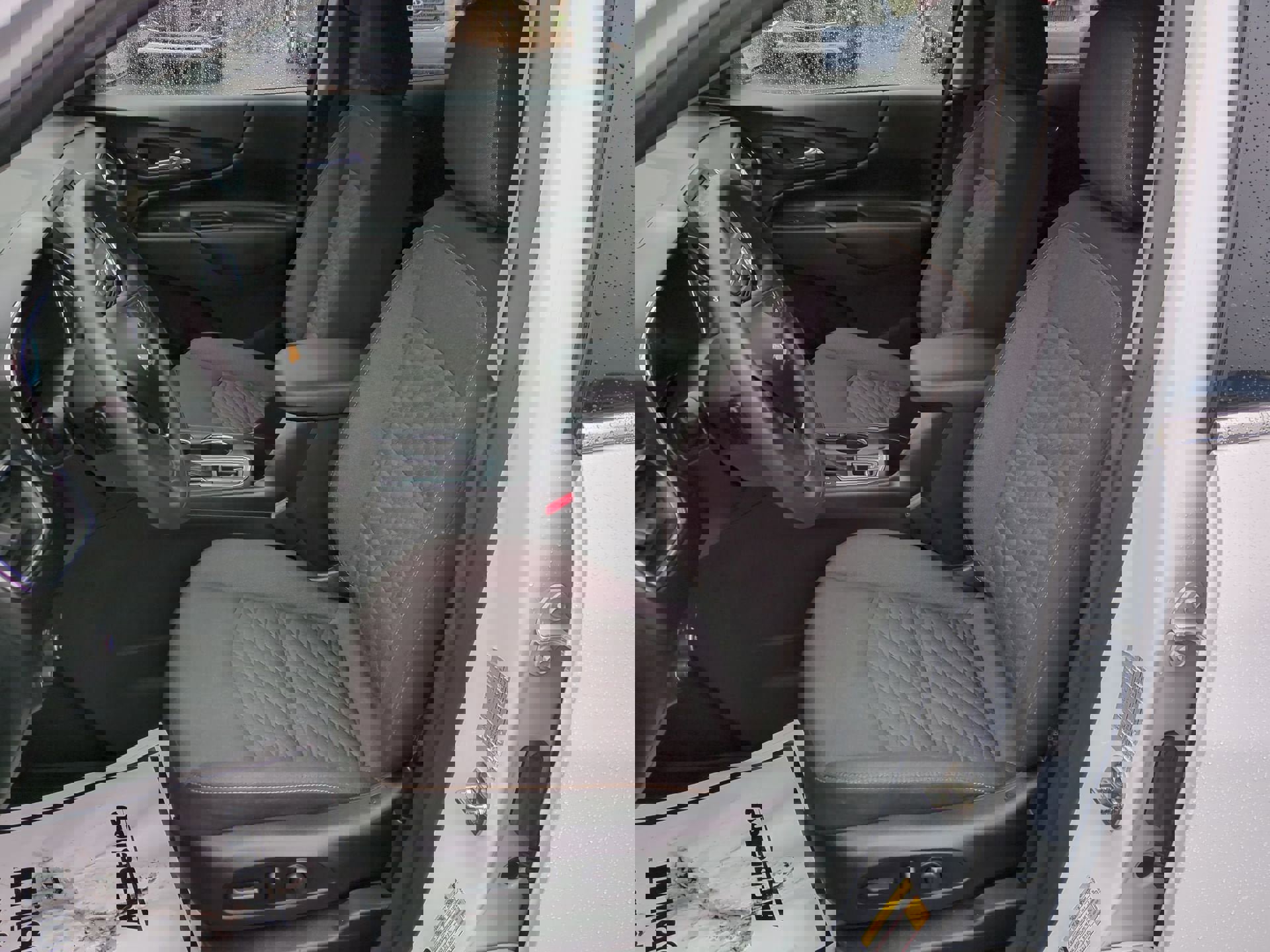 Certified 2019 Chevrolet Equinox LT w/ LPO, Blackout Package image 18