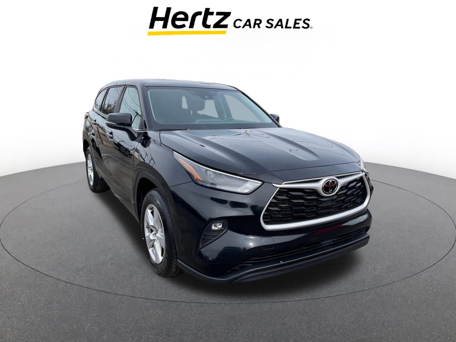 Used 2025 Toyota Highlander LE image 1