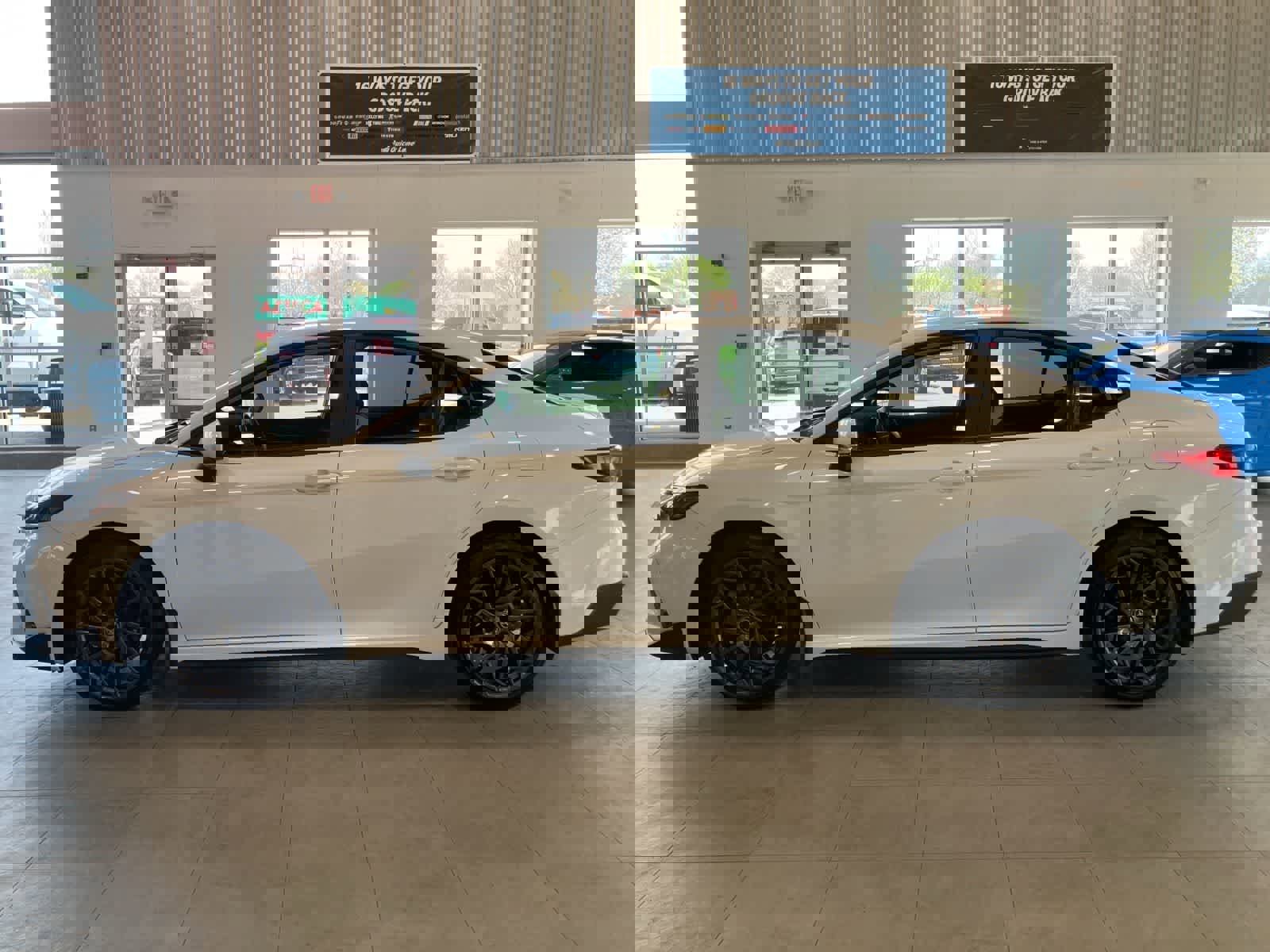 Used 2025 Toyota Camry SE w/ Convenience Package AWD/4WD image 8