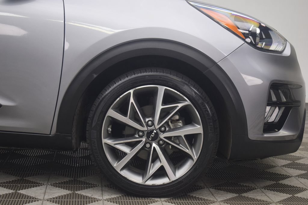 Used 2022 Kia Niro Touring Special Edition FWD image 34