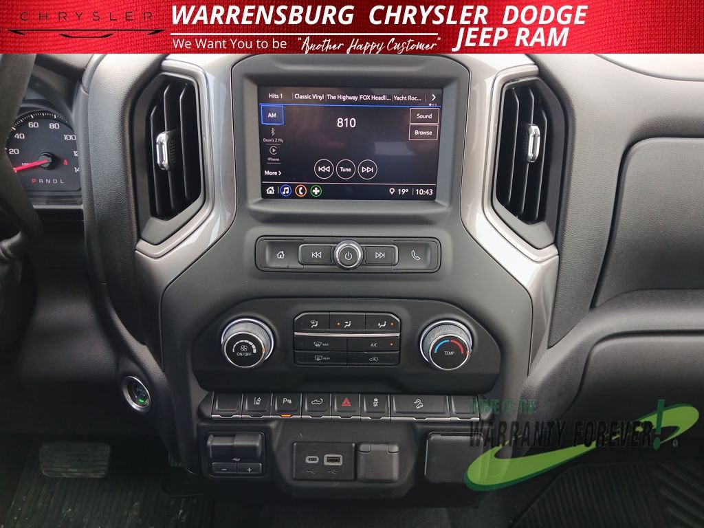 Used 2025 Chevrolet Silverado 2500 Custom w/ Custom Value Package image 19