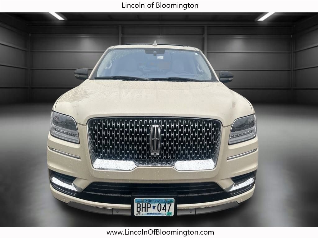 Used 2018 Lincoln Navigator Reserve w/ Technology Package image 11