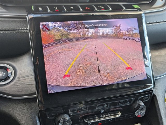 New 2025 Jeep Grand Cherokee Limited image 23