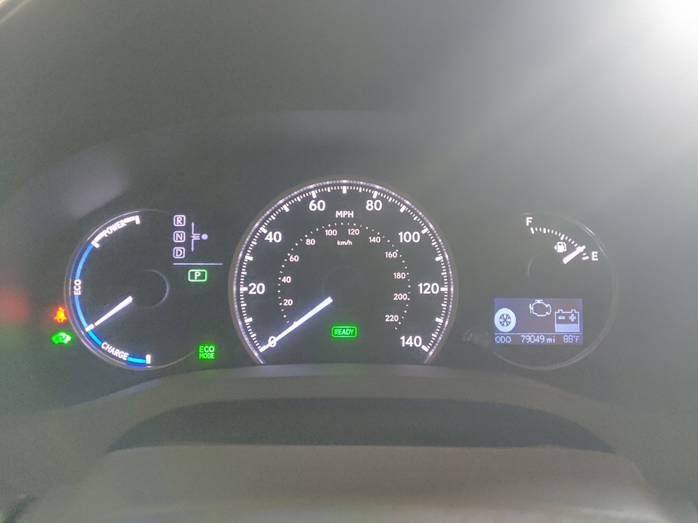 Used 2015 Lexus CT 200h FWD image 23
