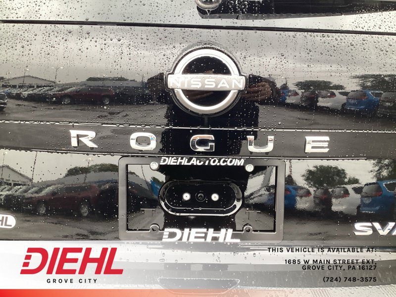 Used 2023 Nissan Rogue SV AWD/4WD image 10