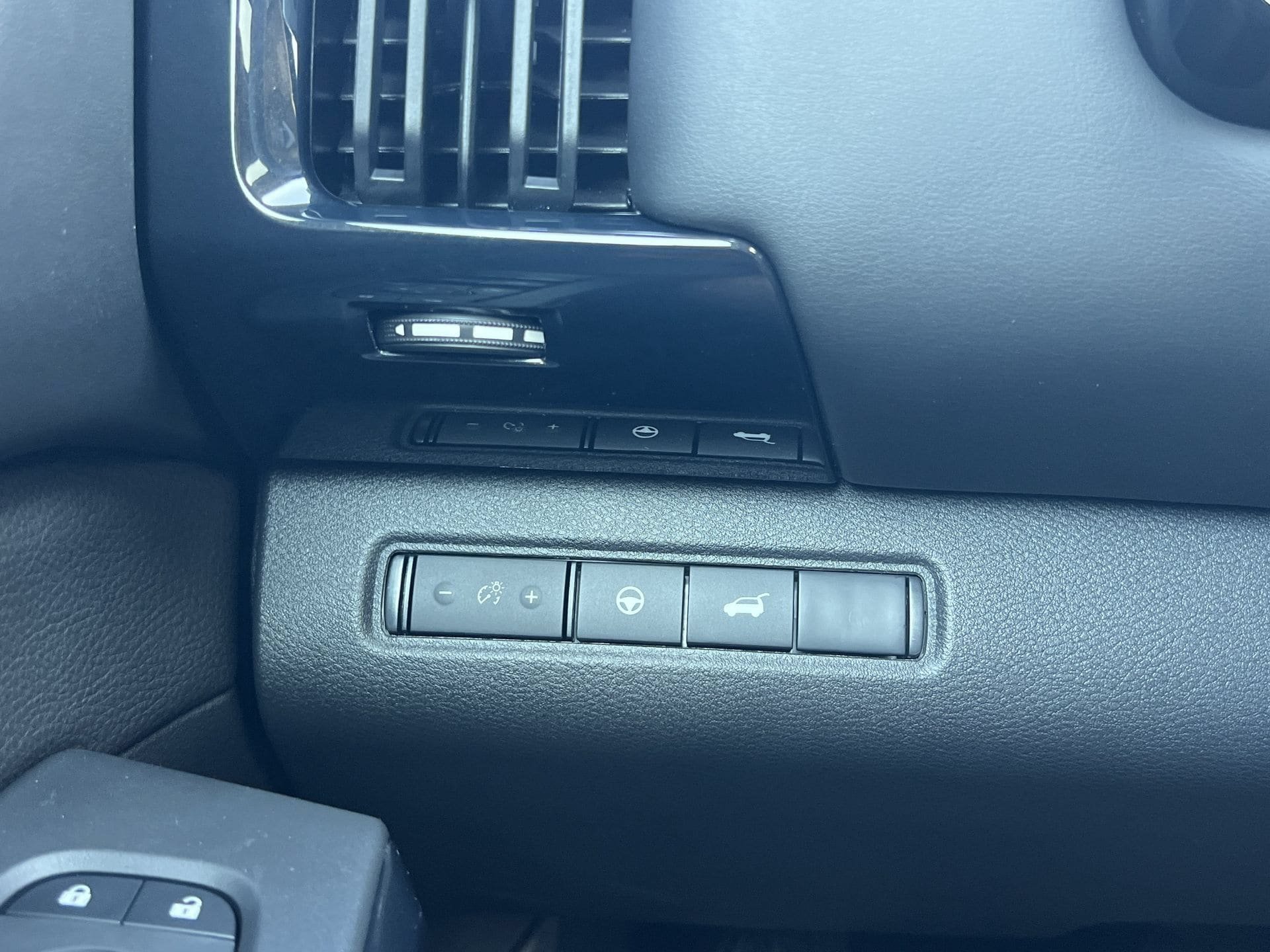 New 2026 Nissan Pathfinder SV FWD image 14