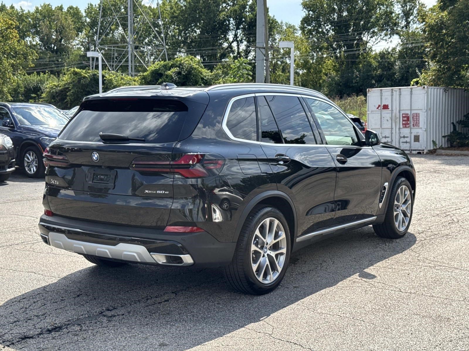 Certified 2024 BMW X5 xDrive50e w/ Premium Package AWD/4WD image 5