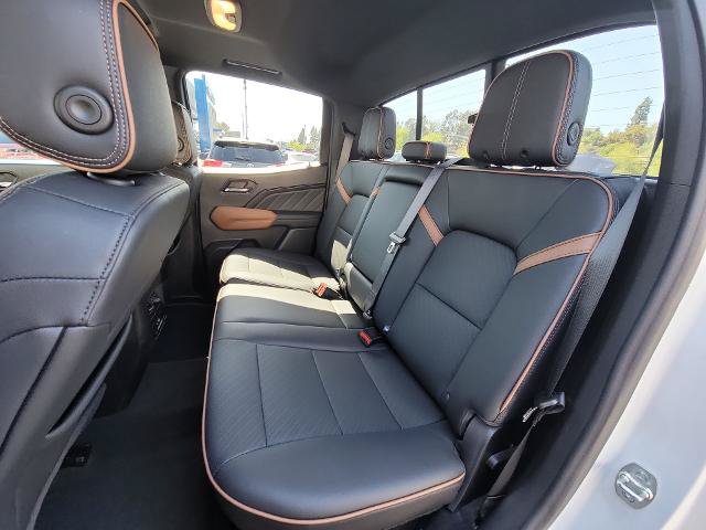 Used 2024 GMC Canyon AT4 w/ AT4 Premium Package AWD/4WD image 24
