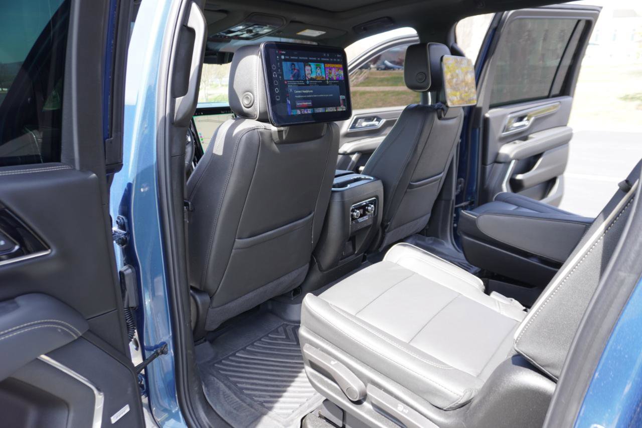 Used 2026 GMC Yukon XL Elevation w/ Elevation Premium Package AWD/4WD image 30