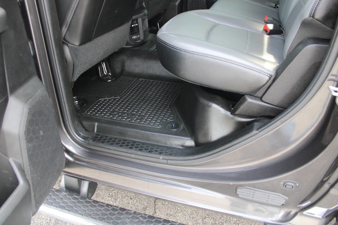 Used 2019 RAM 3500 Tradesman w/ Chrome Appearance Group image 40