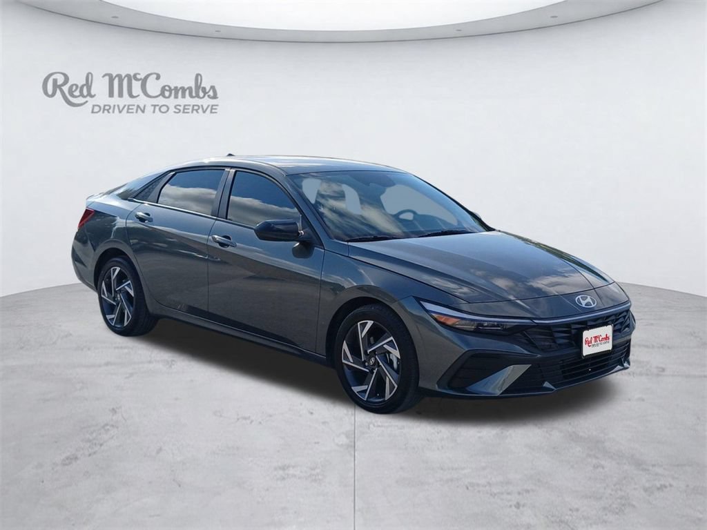 New 2026 Hyundai Elantra Limited FWD image 7