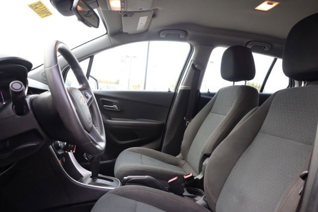 Used 2018 Chevrolet Trax LS image 10